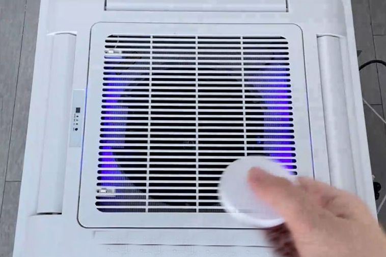 Article Industrie & Technologies : Traitement de l'air - Un purificateur intégré dans un climatiseur