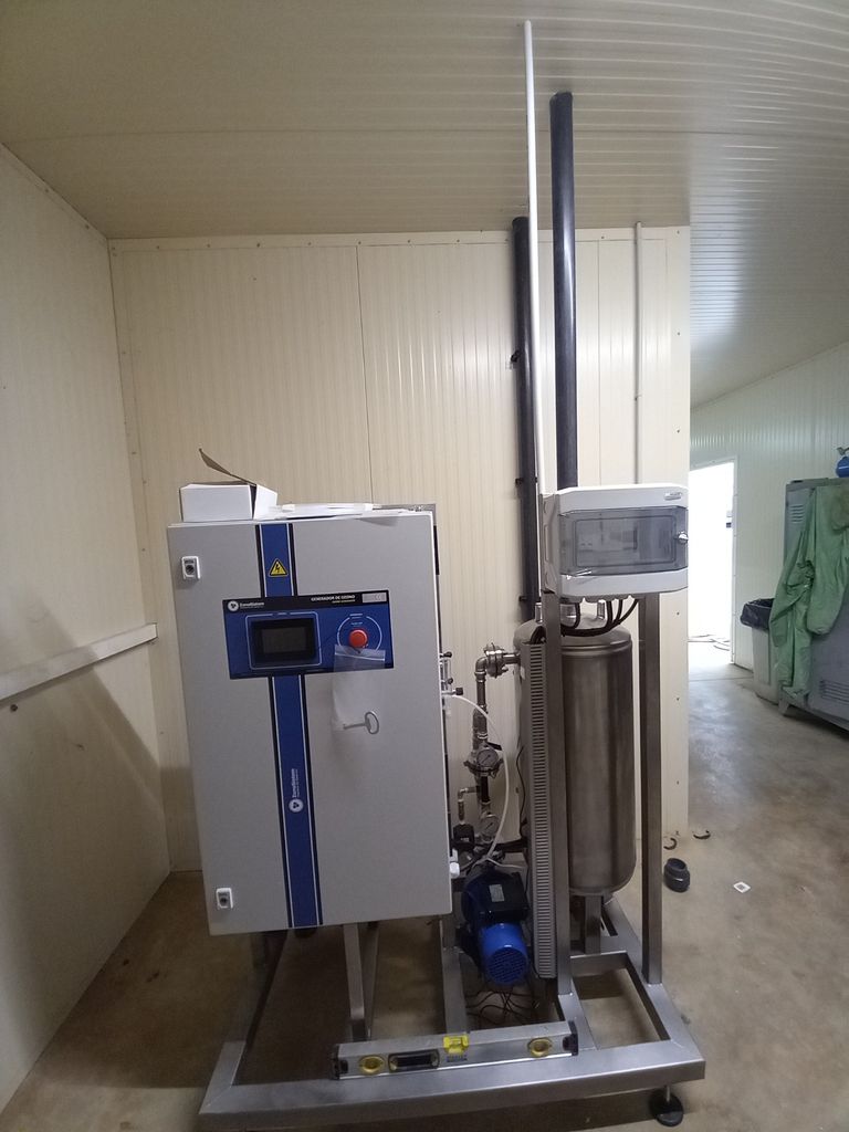 Générateur d'eau ozonée modèle HIDRO VT GZO20-EPS installé par France UVC et Vector Systems